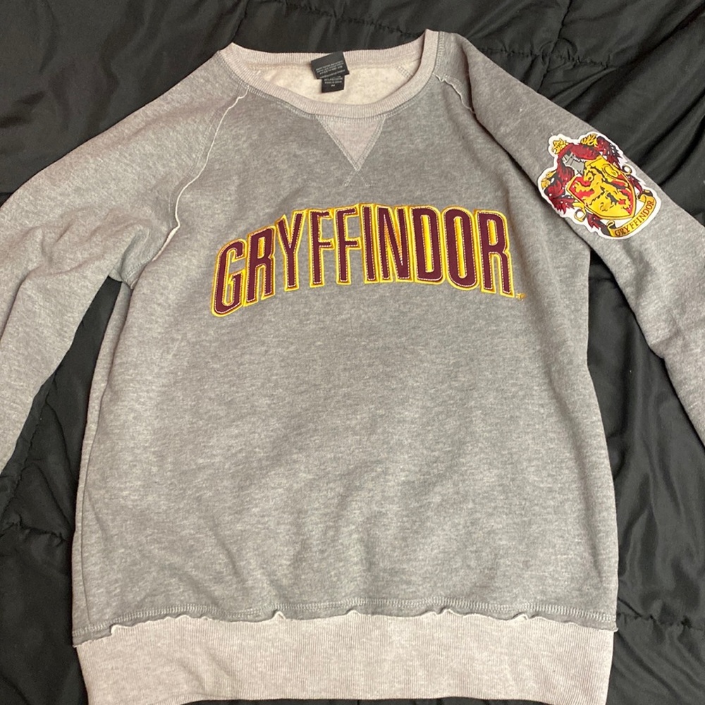 Embroidered Gryffindor sweatshirt